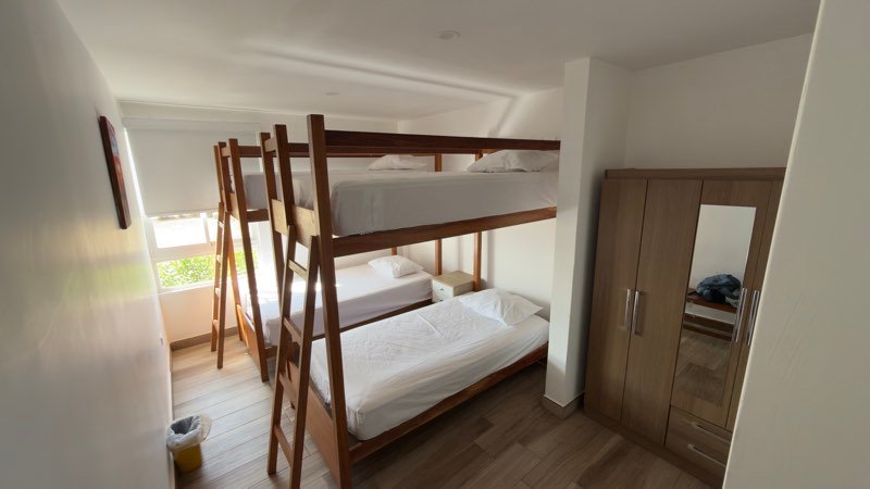 Habitación 2 con camarotes y baño propio